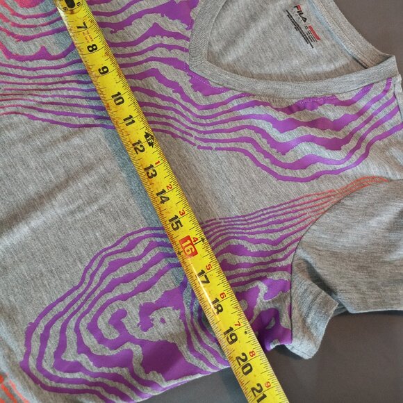 FILA SPORTS V-NECK T-SHIRT XL - Picture 2 of 6